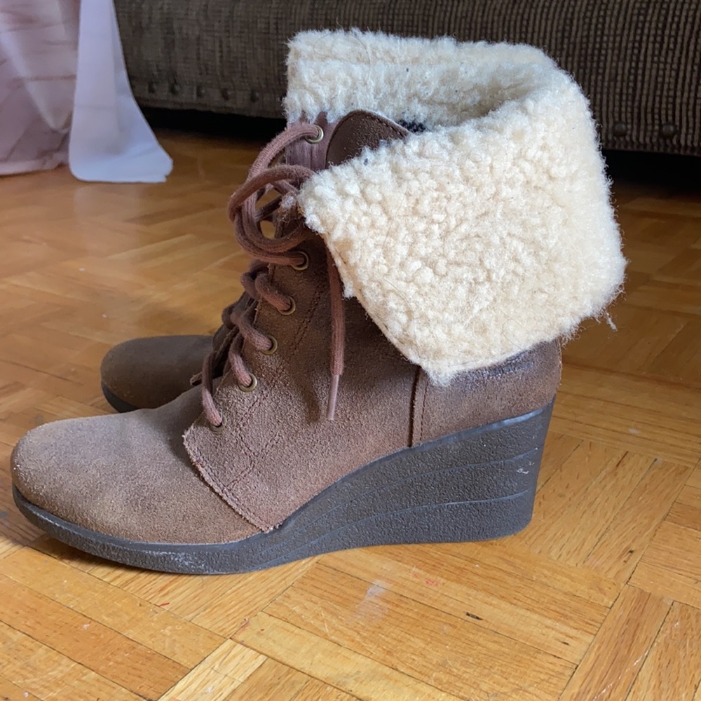 Authentic Ugg wedge heel winter boots. Like new.
